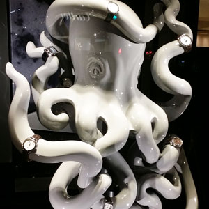 Octopus sculpture for Hermès store